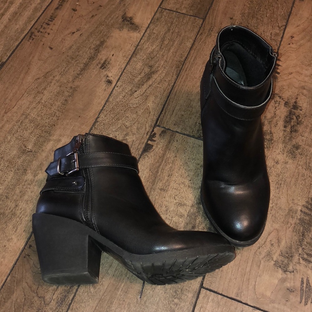 Charlotte Russe Short boots